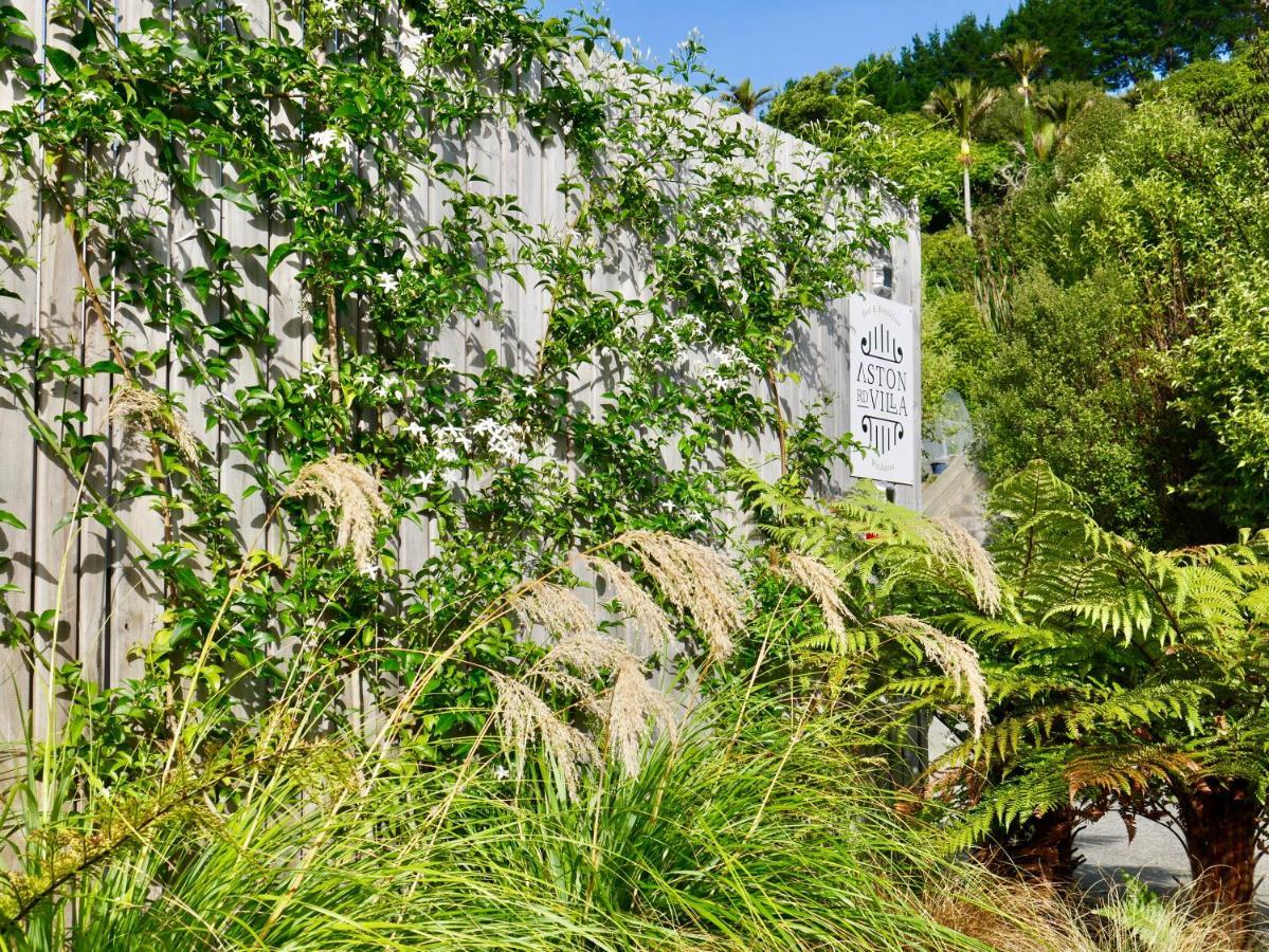 Aston Road Villa Bed & Breakfast Waikanae Exterior photo