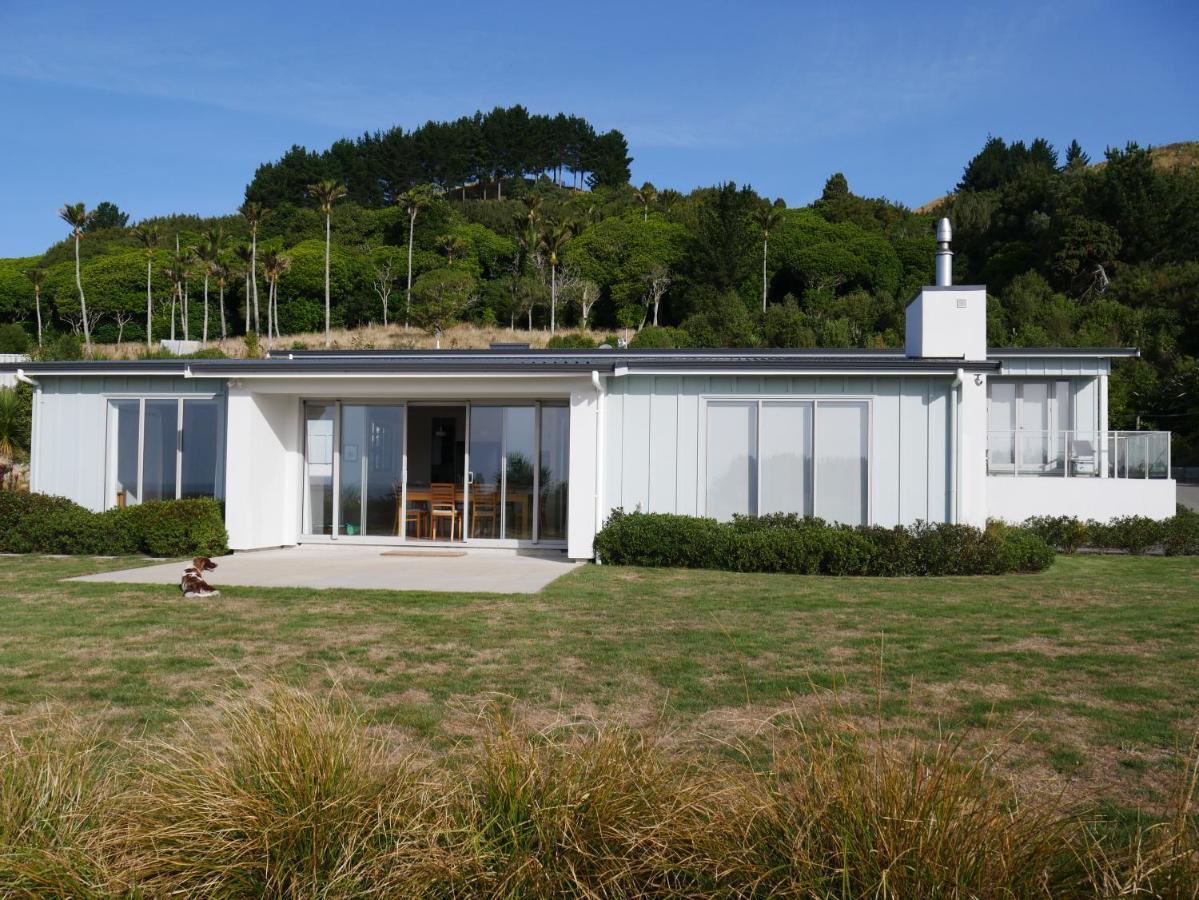 Aston Road Villa Bed & Breakfast Waikanae Exterior photo